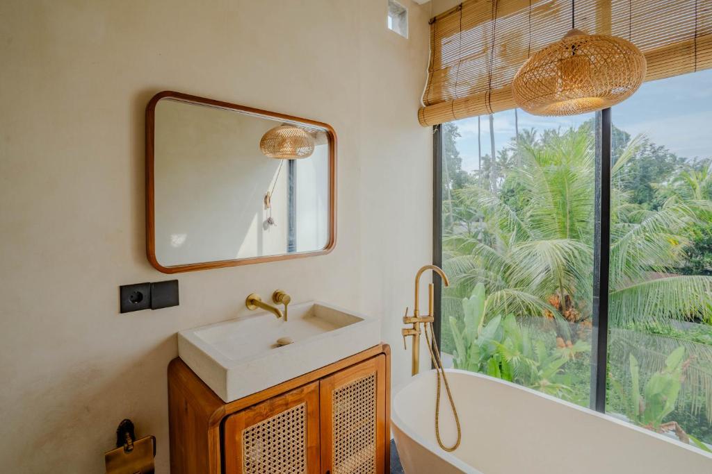 Master bathroom with brass fittings